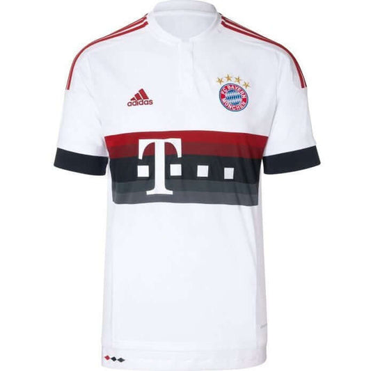 FC Bayern München 2015/2016 auswärts Trikot in Weiß mit rotem und grauem Design von Adidas.